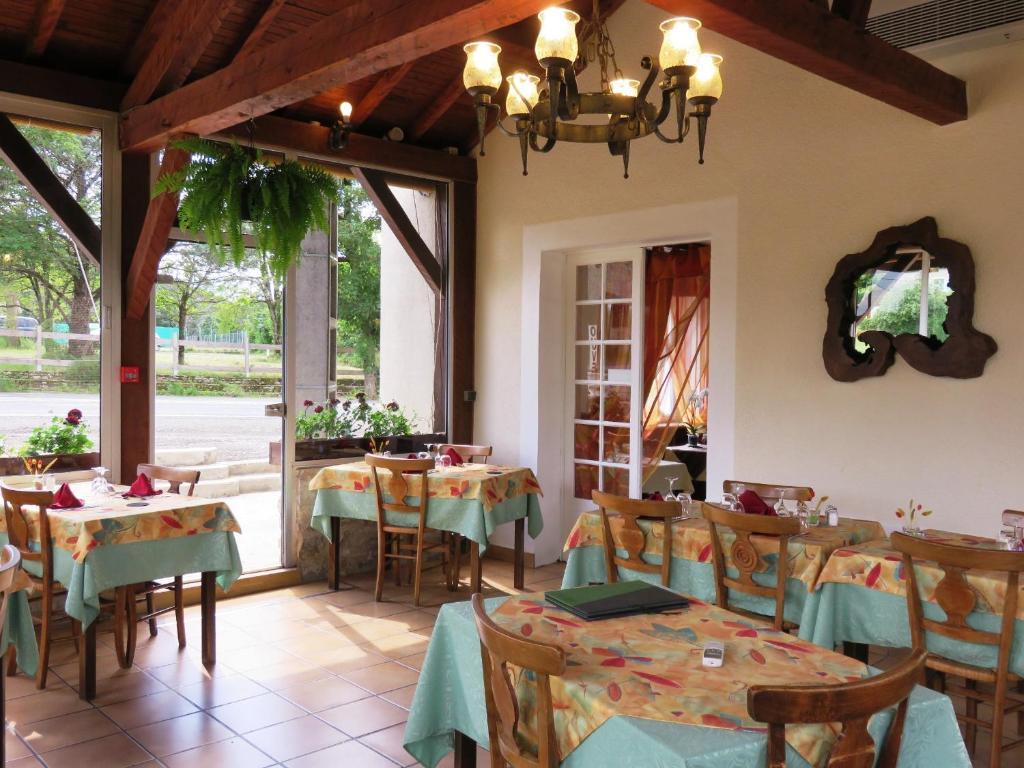 فندق Frayssinetفي  Le Relais Du Pont De Rhodes المظهر الخارجي الصورة