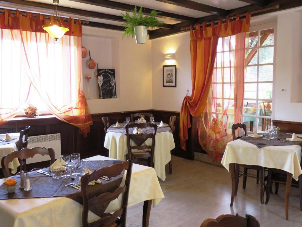 فندق Frayssinetفي  Le Relais Du Pont De Rhodes المظهر الخارجي الصورة